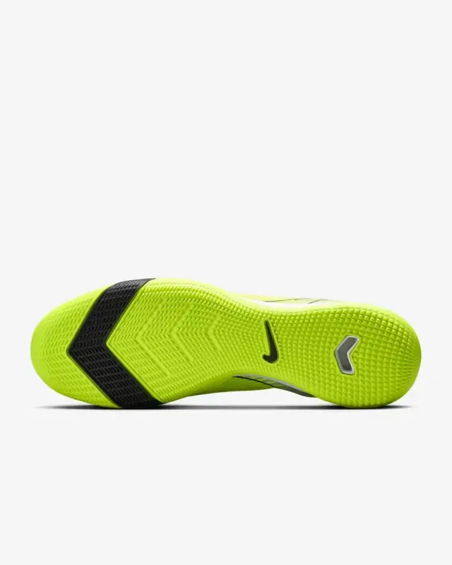 Nike Mercurial Superfly 10 Academy IC Volt Black | Manchester City Shop